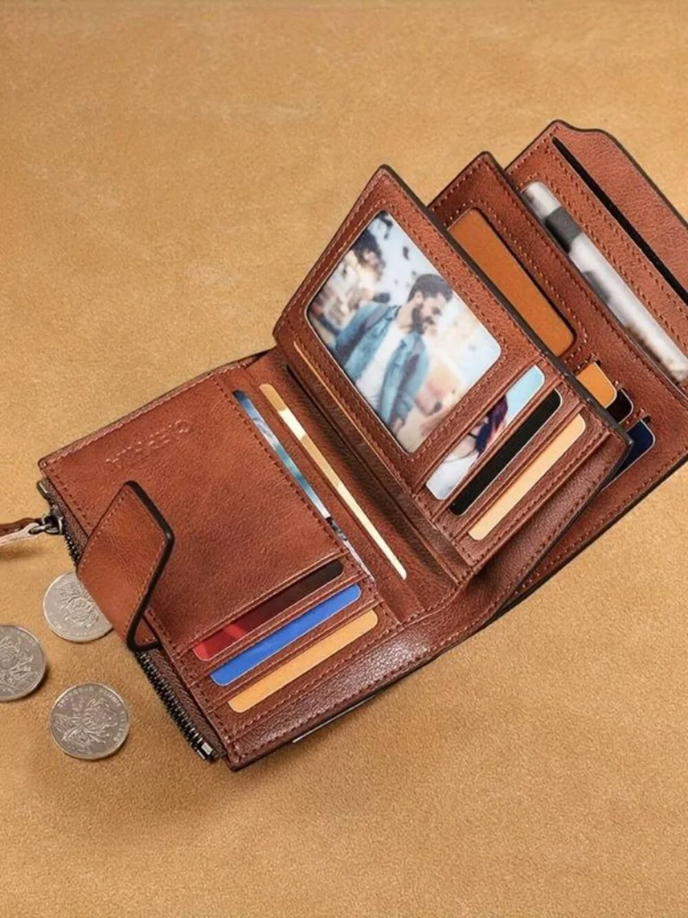Vintage Leather Men's Wallet with RFID Blocking, 12 Card Slots
